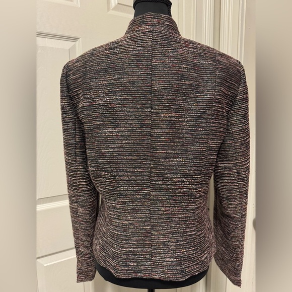Tahari Black Textured Blazer with V-Neck - Picture 6 of 12